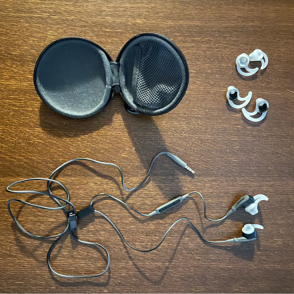 Bose earbuds headphones